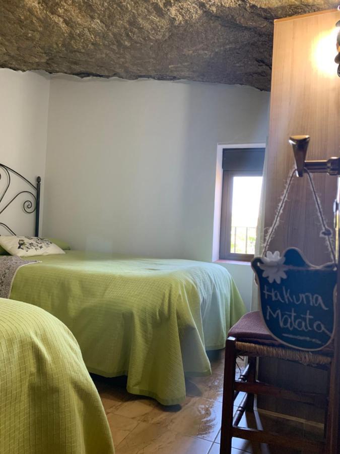 Casa Cueva "Las Calcetas" Pensionat Setenil De Las Bodegas Eksteriør billede