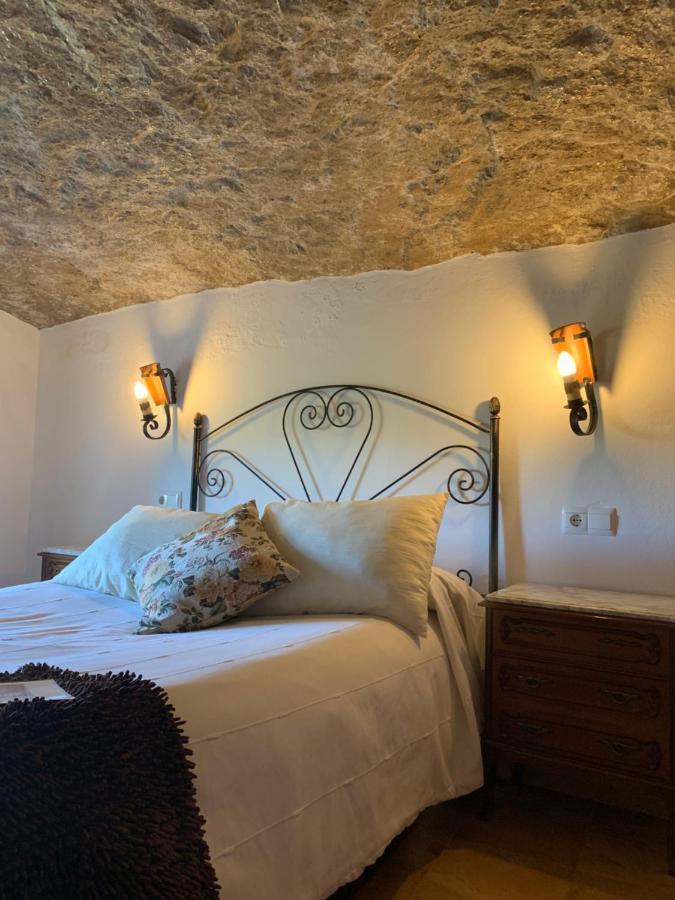 Casa Cueva "Las Calcetas" Pensionat Setenil De Las Bodegas Eksteriør billede
