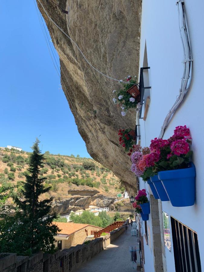 Casa Cueva "Las Calcetas" Pensionat Setenil De Las Bodegas Eksteriør billede
